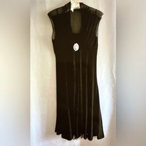 Jessica Howard Black Evening Gown. Floor length. Women's size 10.